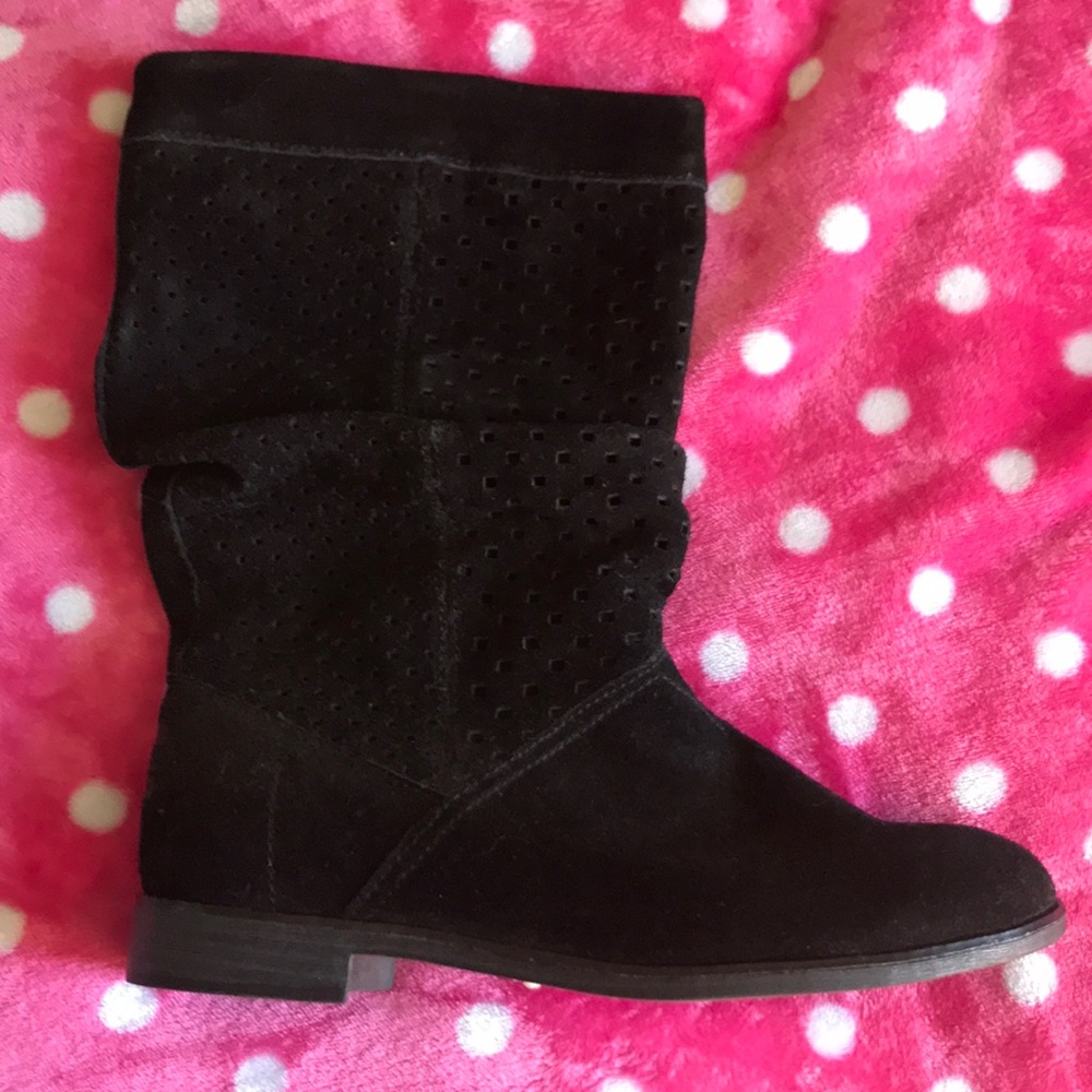 Brand new Toms boots